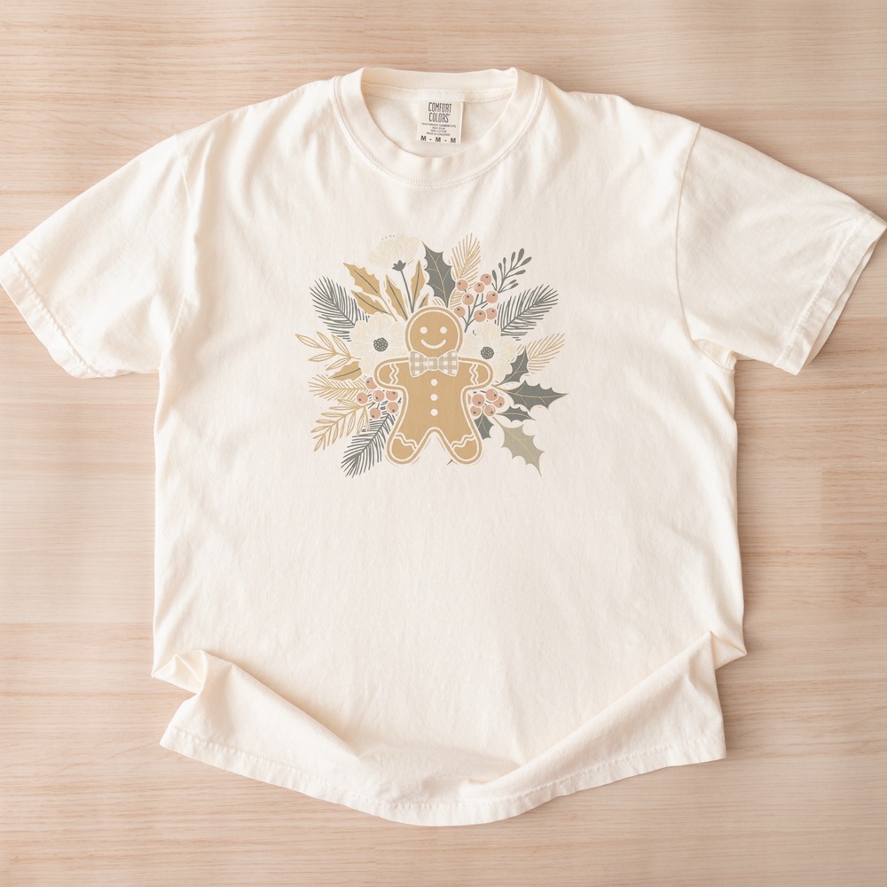 Gingerbread Man in a Boho Floral Bouquet Christmas Tee